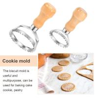 ราคา QBEP Ravioli Maker Cutter Stamp Set Leading Dough Cutter and Press Stamps with Wooden Handle For Ravioli Pasta Dumplings Lasagna (22215102368)