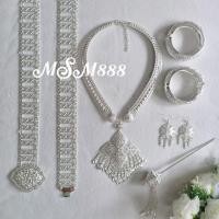 ราคา ชุดเซ็ทเครื่องประดับชุดไทยล้านนา เซ็ทเจ้านางล้านนา ชุดไทยสีทอง เงินขาว รมดำ รหัสOP3260 (21772893851)