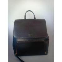 ราคา กระเป๋าเป้สะพายหลัง แบรนด์DKNY สีดำ (21526661201)