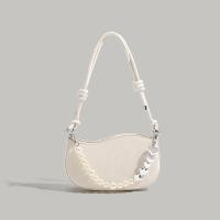 ราคา กระเป๋าสะพายสุภาพสตรีโซ่มุกหรูหรากระเป๋าสะพายข้างสไตล์พร็อพ โพลีเอสเตอร์ ซับใน ซิป ปิดขนาดกลาง PU หนัง (22258953418)