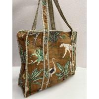 ราคา กระเป๋าอินเดียใบใหญ่ Indian Quilted Soft Handblock Tote Bag Timeless Wardrobe Staple (22879056541)