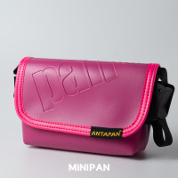 ราคา ANTAPAN กระเป๋าสะพายข้าง PINK Mini 9 นิ้ว Lock แม่เหล็ก หนัง PVC กันน้ำ Waterproof (23221836483)