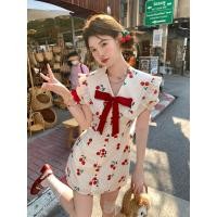 ราคา Dazzlin ชุดเดรสแขนสั้นพิมพ์ลายโบว์พิมพ์ลายเชอร์รี่ (21989934140)