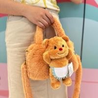 ราคา JIVIVIL กระเป๋าสะพายผญ กระเป๋าถือ กระเป๋าแฟชั่น กระเป๋าใส่เหรียญ กระเป๋าใส่ของกระเป๋าเด็ก กระเป๋าเด็กผญกระเป๋าเด็กชาย กระเป๋าสำหรับเด็ก กระเป๋า การ์ตูน กระเป๋าถือใบเล็กกำมะหยี่แบบถือหมีเนยน่ารักถอดตุ๊