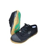 ราคา J รองเท้านักเรียน พื้นฟุตซอล Breaker สีดำ ขาว น้ำตาล Size 29 45 (23069715378)