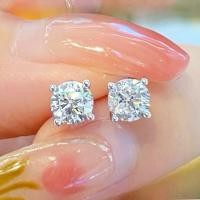 ราคา ส่งฟรี จัดด่วนใน 2 วัน ต่างหูเพชรโมอีส 0 30 2 กะรัต สี่หนามเตย หกหนามเตย ตัวเรือนเงิน92 5 น้ำ100 98 พร้อมใบเซอร์ (22377957704)