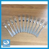 ราคา Twin Fish ส้อม ส้อมจิ้ม ส้อมจิ้มขนม ส้อมจิ้มผลไม้สเตนเลสอย่างดี เบอร์ 87 12 ชิ้น Twin Fish (1380968859)