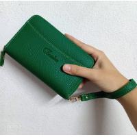 ราคา กระเป๋าซิปรอบ ขนาดกลาง6นิ้ว ใบกระทัดรัด พร้อมสายคล้องมือที่สามารถถอดเก็บได้ ใส่บัตรได้8บัตร ซิปเหรียญ1ซิป มีช่องอเนกประสงค์ด้านหน้าอีก1ช่อง (22627984936)