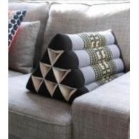 ราคา Triangle Cushion 10 hole หมอนสามเหลี่ยม 10ช่องเดี่ยว (15831819634)