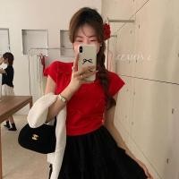 ราคา DUOHANZI เสื้อยืดถักไหล่แขนสั้นโบว์เกาหลีเสื้อเอวลอยสตรีเอวเล็กผ้าไอซ์ซิลค์ทรงพอดีตัวสำหรับฤดูร้อน2024 (22591212877)