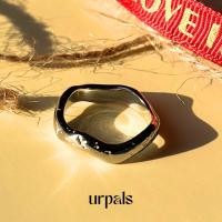 ราคา URPALS แหวน แหวนเกลี้ยง Stainless ชุบทอง18K แหวนมิมอล งานเรียบหรู ดีไซน์เก๋ ใส่ได้ทุกวัน แมทง่ายทุกลุค (23265632345)