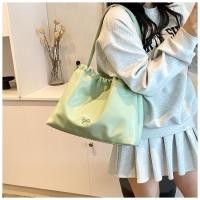ราคา กระเป๋าสะพายไหล่เชือกรูดปิด GC 105 งานหนังสังเคราะห์ ซับผ้าไนล่อน แข็งแรงทนทาน ใช้งานง่าย ดีไซน์สวย (23271573215)