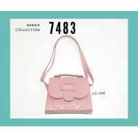 ราคา กระเป๋าเเฟชั่นผู้หญิงสะพายข้างทรงกล่อง No 7483 NE NA Collection Bag (21778145824)