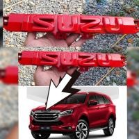 ราคา โลโก้หน้ากระจัง ISUZU ตัวอักษรแดง Isuzu Mu x ปี 2021 2022 2023 โลโก้แดง ทำสี 2 K ที่ใช้กับยานยนต์ (10623784026)