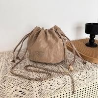 ราคา พร้อมส่ง wonderful fashion กระเป๋าเพชรทรงขนมจีบ งานวิ้ง สายเลสหนา (23031906752)