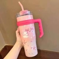 ราคา แก้วน้ำสเตนเลสเก็บความเย็น ขนาด 40 ออนซ์ แก้วพร้อมหลอดดูด ที่จับ ลายซานริโอ้ (21988040789)