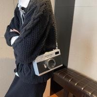 ราคา กระเป๋าถือกล้องรุ่นใหม่ปี 2024 กระเป๋าสะพายข้างกล่องทรงสี่เหลี่ยมสำหรับผู้หญิง กระเป๋าสะพายข้างทรงสี่เหลี่ยมขนาดกลาง กระเป๋าสะพายข้างแบบสะพายข้าง (22475117294)