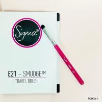 ราคา SALE Sigma Beauty E21 Smudge Travel Brush ด้ามสีชมพู (20744857177)
