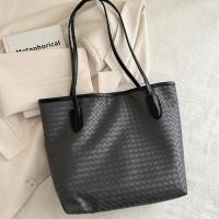ราคา BAGSMART กระเป๋าสะพายไหล่ใบใหญ่ เป็นหนังลายสาน (23282601787)