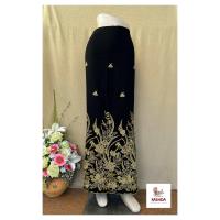 ราคา ผ้าจอร์เจีย ลายใหม่ ผ้าถุงพม่า ผ้าปักดอกผสมดิ้นทอง ผ้าจอเจียร์ ผ้าจอเจียร ขายปลีกและส่ง (21200972901)