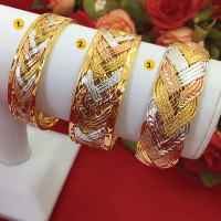 ราคา กำไล C เปียหยักจิกหางขอบตัดลาย สามกษัตริย์ 3K สร้อยไมครอน สร้อยข้อมือแฟชั่น ทองหุ้ม ทองชุบ ทำจากทองเหลือง ฟรีถุงกำมะหยี่ (15641767917)