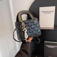 ราคา รูปแบบเพชรระดับไฮเอนด์เพชรลายสก๊อตกระเป๋าสะพายแฟชั่นผู้หญิงกระเป๋าถือหนัง PU ปิดซิป (23093970416)