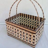 ราคา ตะกร้า OTOP สานเส้นพลาสติก ทรงสี่เหลี่ยมผืนผ้า Size L โอทอป 201 (17422119911)