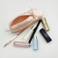 ราคา GlowGetters กระเป๋าใส่ดินสอสำหรับนักเรียนกระเป๋าเครื่องสำอางรูปหัวใจสำหรับผู้หญิงรองเท้าบัลเลต์ดีไซน์สร้างสรรค์ (23122248088)