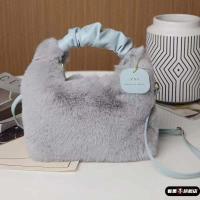 ราคา กระเป๋าถือขนนุ่มสำหรับผู้หญิง ฤดูใบไม้ร่วง ฤดูหนาว กระเป๋าสะพายข้างขนนุ่ม กระเป๋าถือขนนุ่มแบบลำลองสำหรับผู้หญิง กระเป๋าถือขนนุ่มสำหรับฤดูหนาว (23316174709)
