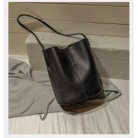 ราคา I BAGS กระเป๋า แฟชั่น ญ กระเป๋าสะพายผญ กระเป๋าหนังผญ กระเป๋าถือสตรีขนาดใหญ่ความจุ กระเป๋าถังสวยๆ กระเป๋าสพายผญ กระเป๋าหนังเกาหลี (15037743000)