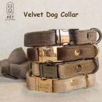 ราคา ปลอกคอสุนัขสลักชื่อ ปลอกคอผ้ากำมะหยี่ เนื้อผ้านุ่ม จับคู่สีโบว์ได้ ปลอกคอแมว สลักชื่อน้องหมาแมวฟรี (22535116874)