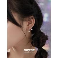 ราคา ส่งจากกรุงเทพ ต่างหูแฟชั่นเกาหลีต่างหูพู่หัวใจต่างหูสตั๊ดผีเสื้อมูนสโตนต่างหูเงินสเตอร์ลิงเรียบง่ายและมีสไตล์ต่างหูด (18314577651)