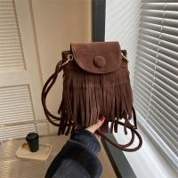 ราคา 2023 ใหม่แฟชั่นพู่ ดีไซน์ กระเป๋าโทรศัพท์ ผู้หญิง ไหล่เดี่ยวCrossbodyกระเป๋าสี่เหลี่ยมเล็กRetro Hongสไตล์Matte หนัง กระเป๋า (22273674413)