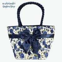 ราคา กระเป๋าสายเกลียว ขนาด M กระเป๋าถือ กระเป๋าสะพายไหล่ กระเป๋าผูกโบว์ ลายดอกกุหลาบสีกรม (7193808234)