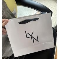 ราคา ถุง กระดาษแบรนด์ Lynถุงแบรนด์สีขาวใส่ของขวัญ เก็บโค้ดส่งฟรี (11619540234)