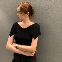 ราคา Lune geace เสื้อยืดสตรี เปิดไหล่ ผ้าถักบาง สีขาวดำ แนวเกาหลี รุ่น 1725 พร้อมส่ง Lady Clothing Women (22949073729)
