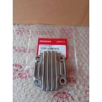 ราคา ฝาครอบฝาสูบด้านหน้าแท้ เวฟ100ทุกรุ่นดรีม100คุรุสภาเวฟ110S1ชิ้น อะไหล่แท้ศูนย์ HONDA (8420938672)