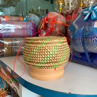 ราคา กระติบข้าว กระติบข้าวทรงฝักทอง กระติบทรงอ้วน กล่องใส่ข้าวเหนียว กระติบข้าวเหนียวทรงอ้วน กระติบใส่ข้าว กล่องข้าว กระติบฝักทอง คละสี (21094647224)