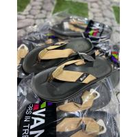 ราคา รองเท้าวินเทจ หูหนีบแวน (22564773699)