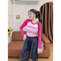 ราคา เสื้อครอปแขนยาว ไหล่สโลป chicago งานทูโทนสีสดใส (21406412872)