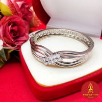 ราคา กำไลคลิปล็อคโรเดียมฝังเพชร เส้นผ่านศูนย์กลาง 5 5 ซม งานสวย ใช้ได้ทุกโอกาส งานชุบโรเดียม กำไลแฟชั่น พร้อมส่ง (21479331885)