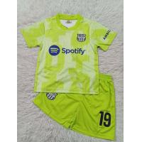 ราคา เสื้อบอลเด็กแขนสั้น สโมสรบาร์เซโลน่า พิมพ์ลายเบอร์19ชื่อลามีน ยามาล ปี2024 2025ใหม่ล่าสุด เสืท้อ กางเกง (22816385627)