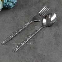 ราคา ช้อนส้อมสแตนเลสสีทองสีโรสโกลด์สีดำสีไทเท ด้ามแบน และด้ามทุบลวดลายหิน สแตนเลสแท้เนื้อหนา (23181710263)