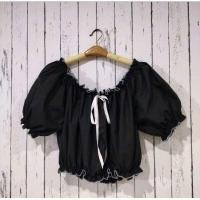 ราคา 43 พร้อมส่ง เสื้อเปิดไหล่แขนตุ๊กตาแต่งด้ายสี มี3สี (21305824692)