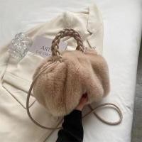 ราคา กระเป๋าถือทรงกลมหนัง PU สำหรับผู้หญิง ฤดูใบไม้ร่วง ฤดูหนาว กระเป๋าสะพายข้างขนนุ่ม กระเป๋าถือทรงกลมอเนกประสงค์สำหรับผู้หญิง (23148981375)