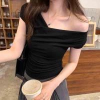 ราคา เสื้อยืดแขนสั้น เสื้อครอปสีพื้น จับจีบด้านข้าง ปกใหญ่เด่น เปิดอกลึก 162268 (23104070471)