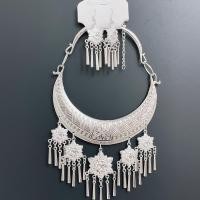 ราคา จัดส่งทันที เครื่องประดับแบบไทย ๆ สร้อยคอแฟชั่นเก่า สร้อยอีสานชุดล้านนาไทสร้อยเงินต่างหูสีเงินดำ เหมาะสำหรับงานเลี้ยงสังสรรค์ (20855862495)