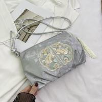 ราคา GF1901 กระเป๋าสะพายไหล่ อัดพีชสไตล์จีน สายปรับสั้นยาวได้ พร้อมส่งจากไทย (22754629411)