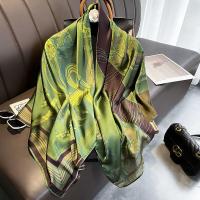 ราคา ผ้าพันคอไหมลายการ์ตูนขนาดใหญ่ ผ้าคลุมไหล่ชายหาดสำหรับผู้หญิง ของขวัญจากจีนแผ่นดินใหญ่ ผ้าคลุมกันฝนแบบทันสมัย ผ้าไหมพิมพ์ลายหมึก (22403089953)