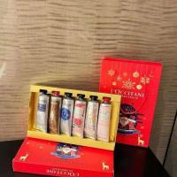 ราคา Hand Cream Collection ? ? ? ? ? ? ? ? ? ? ? ? ? ? ? ? ? ? ? Gift Box Set ครีมทามือกลิ่นคือหอมติวผิว มาพร้อมถุงแพคเกจ ? ? ? ? ? ? ? ? ? ? (23205371651)